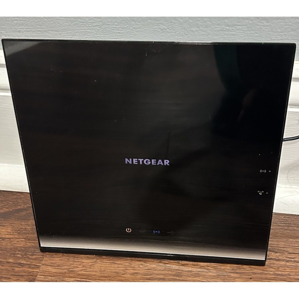 Netgear R6200v2 w/power supply R6200 Smart WiFi Router Bundle - Picture 5 of 16